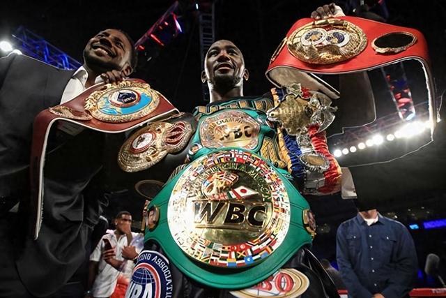 爱奇艺体育-在沙漠中再次逆袭！特伦斯·克劳福德不惧挑战苏尔·阿瓦雷兹