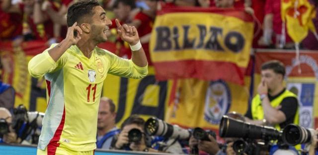 爱奇艺体育直播-死亡之组真死亡，戏多水平一般，西班牙队变热门